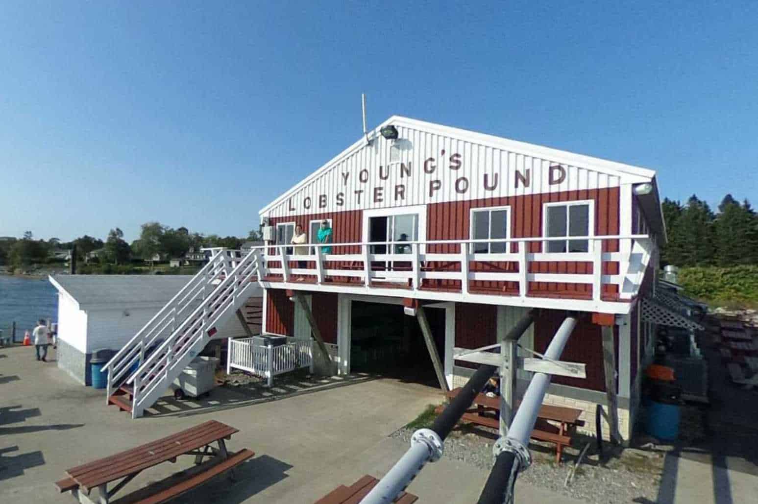Young’s Lobster Pound Restaurant