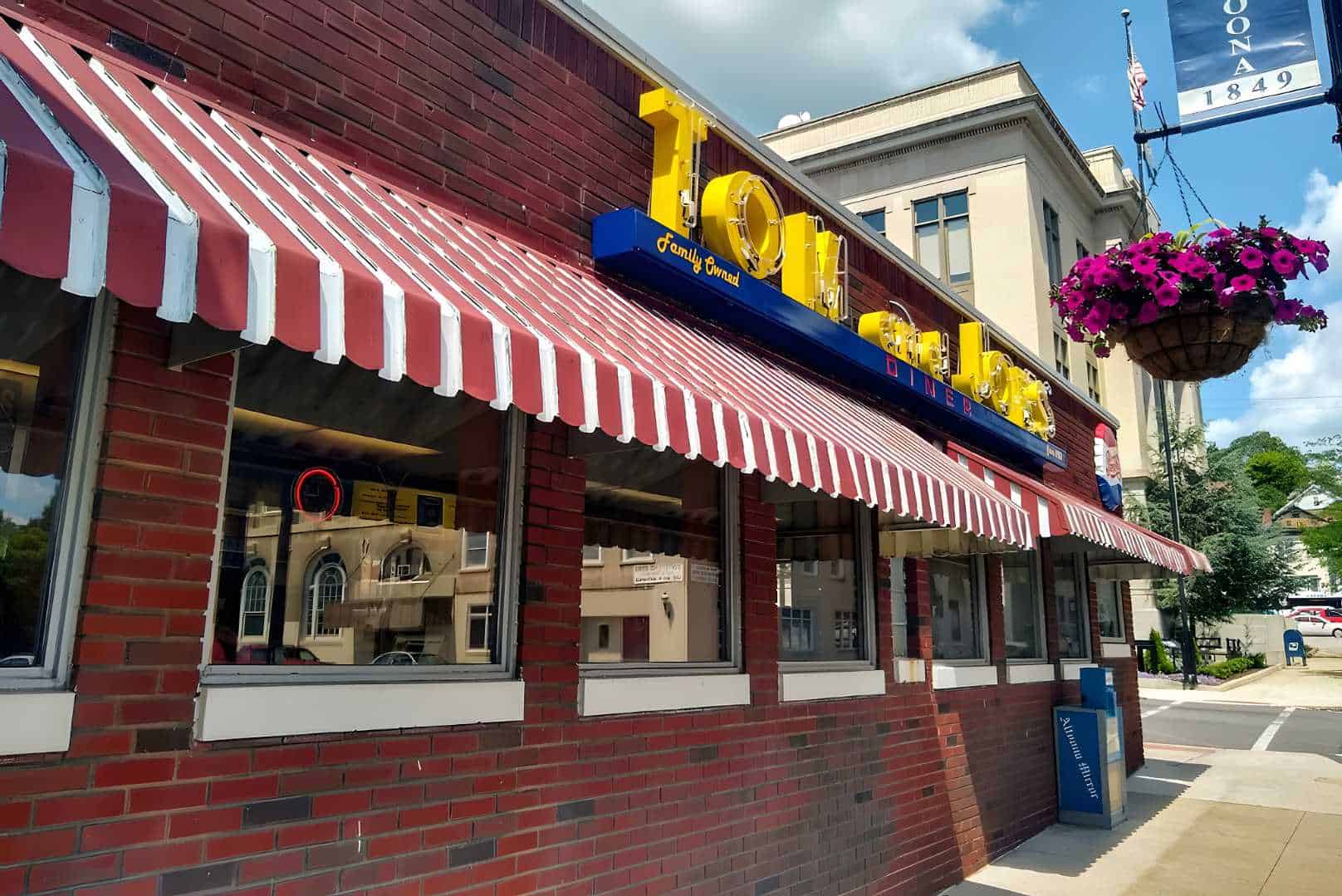 Tom and Joe's Diner Best Restaurants in Altoona, PA