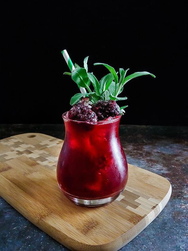 Blackberry Smash Whiskey Mocktail