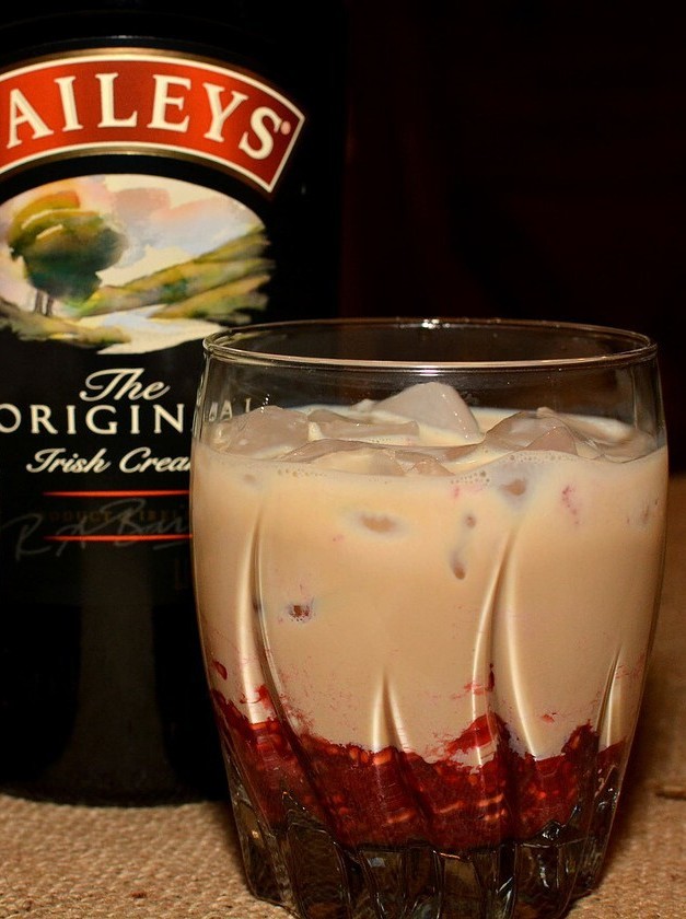 Baileys Raspberry Cocktail