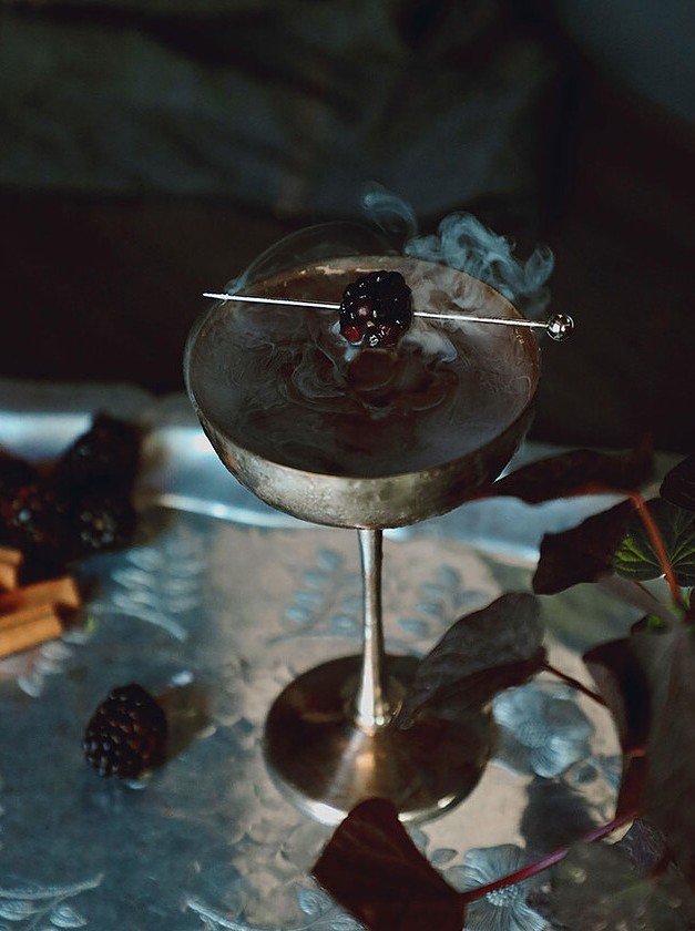 Smoke and Bramble Cocktail