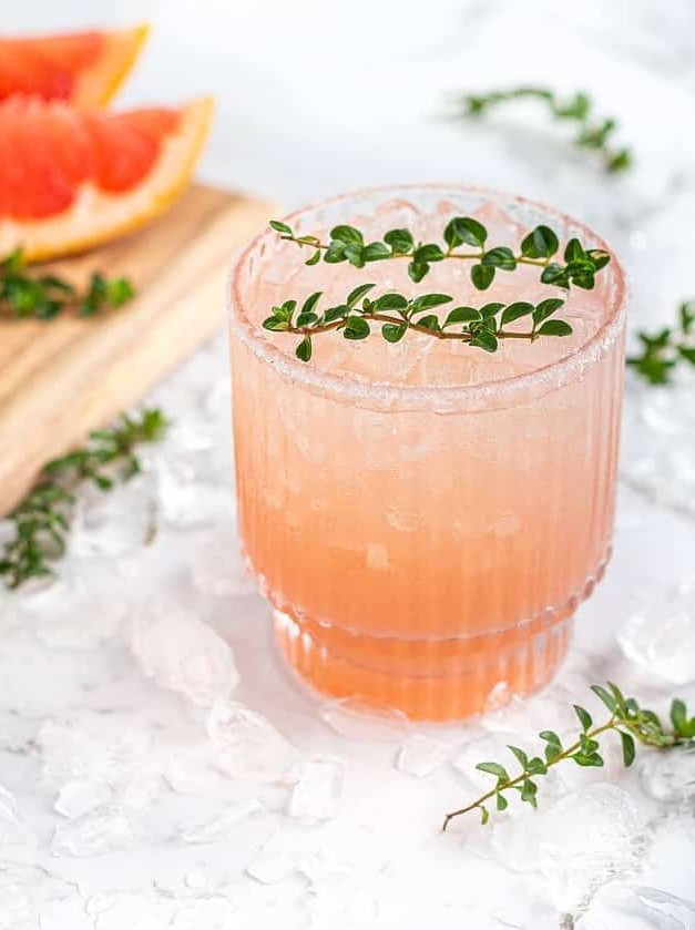 Grapefruit Thyme Fizz