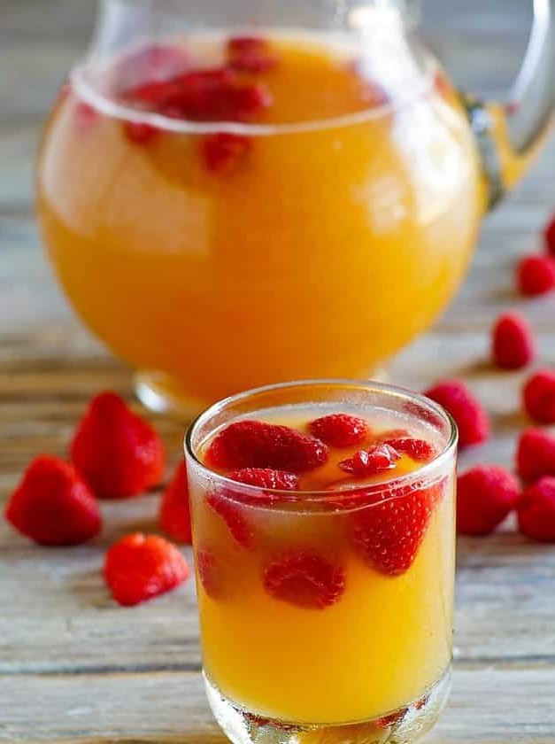 Fruity Vodka Spritzers