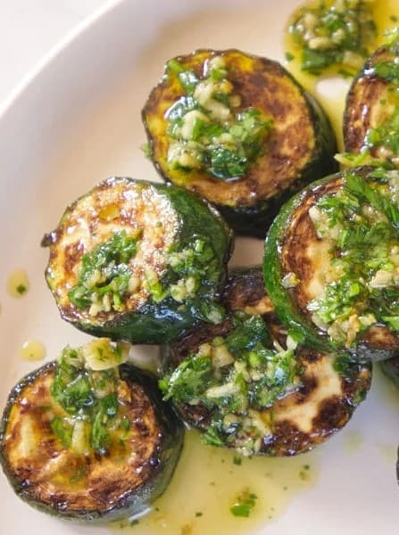 Spanish Garlic Zucchinis