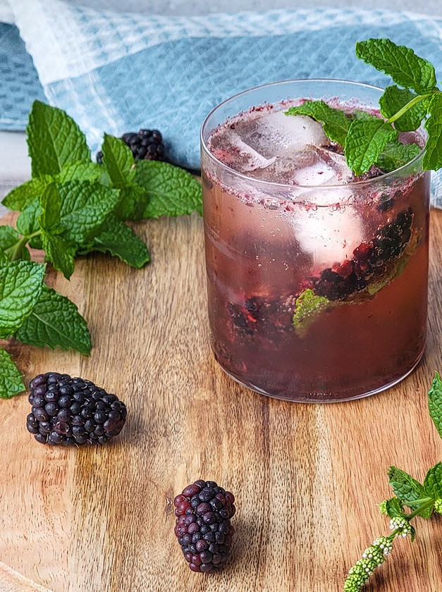 Blackberry Bourbon Smash