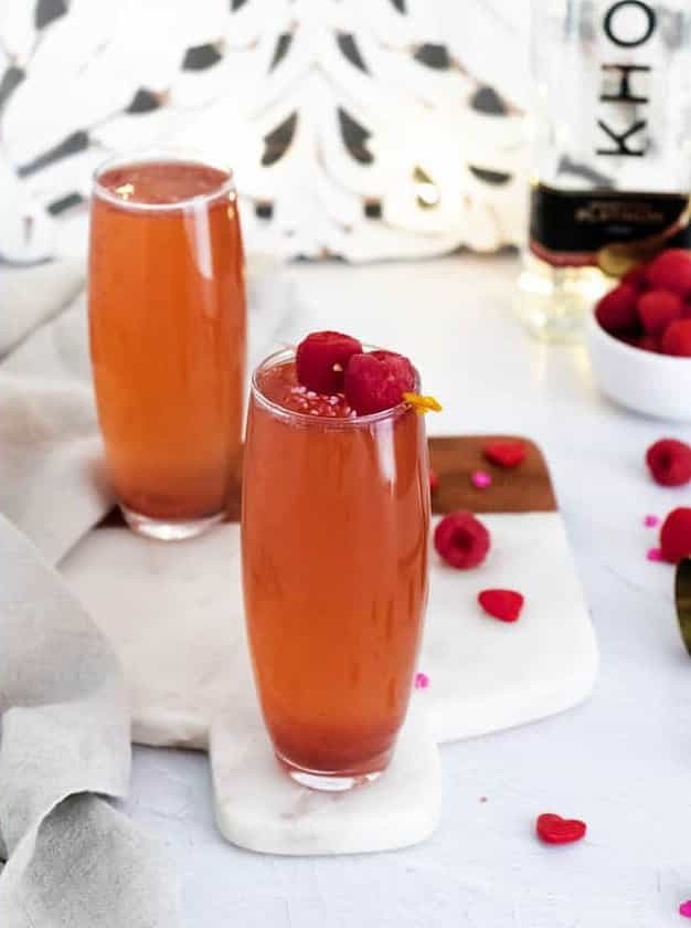 Raspberry Rosé & Vodka Spritzer