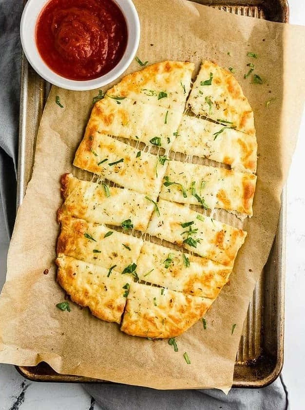 Easy Keto Cheesy Garlic Bread