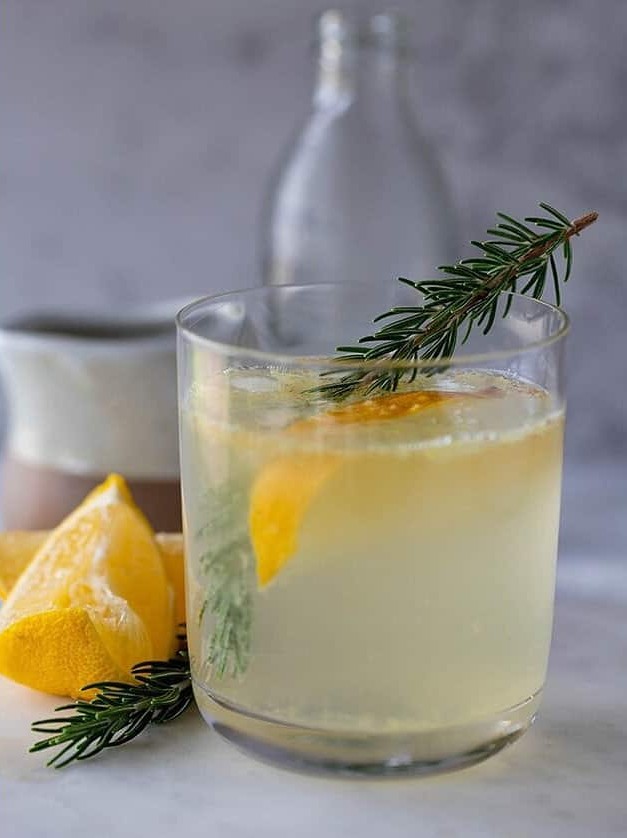 White Wine Spritzer With Lemon, Rosemary & Ginger