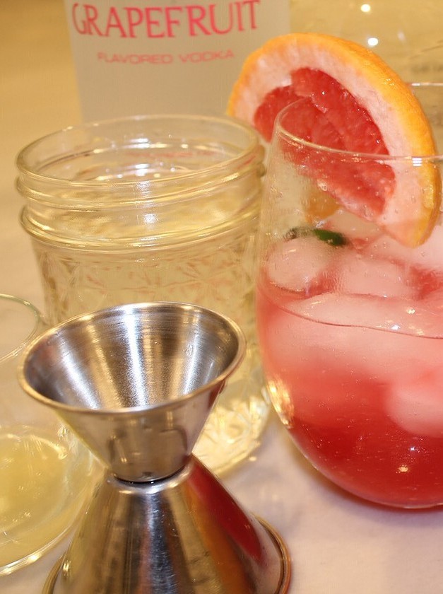 Grapefruit Vodka Cranberry Cocktail