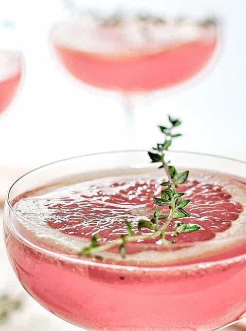 Grapefruit Rose Thyme Fizz Mocktail