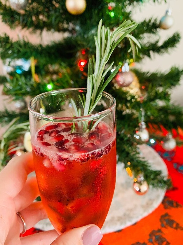 Pomegranate Ginger Spritzer