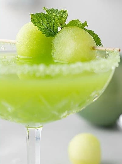 Very Merry Melon Grinch Green Cocktail