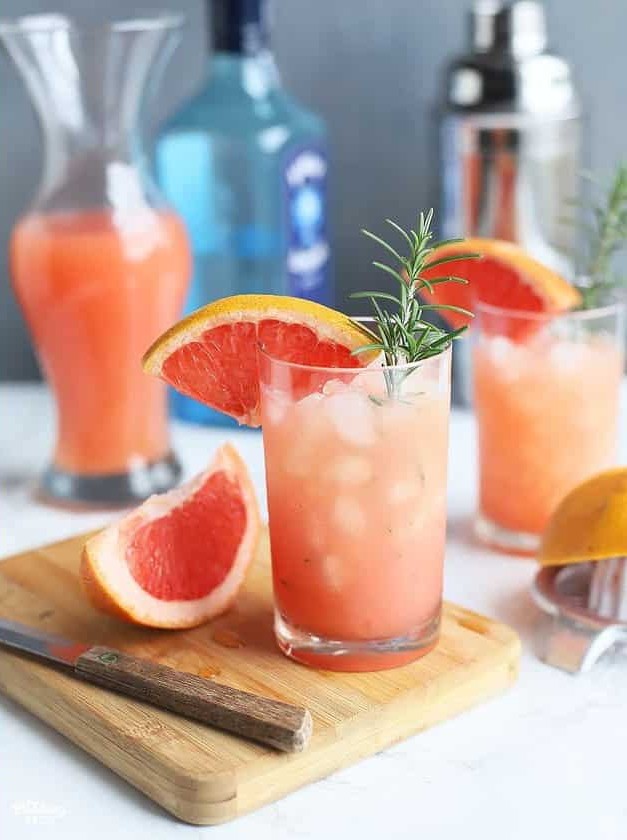 Rosemary and Gin Grapefruit Cocktail