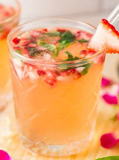 Strawberry Basil Kombucha Cocktail