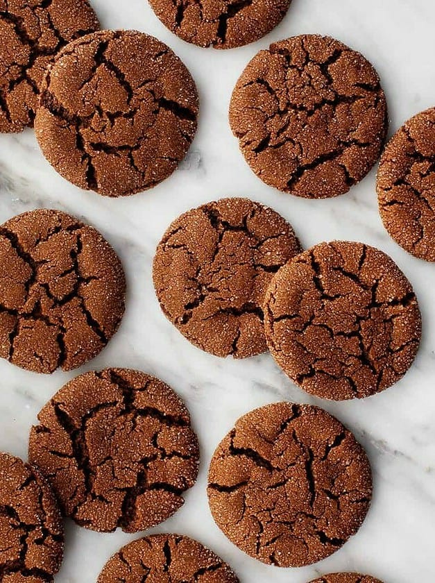 Chewy Molasses Cookies