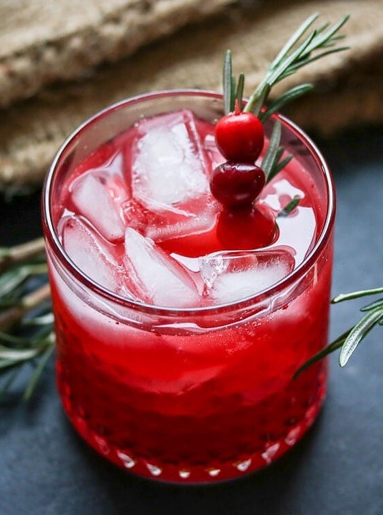 Fresh Cranberry Vodka Spritzers With Rosemary