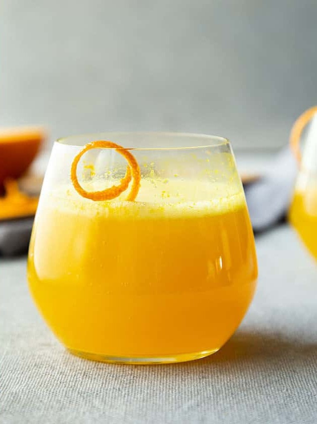 Turmeric Spritzer Cocktail