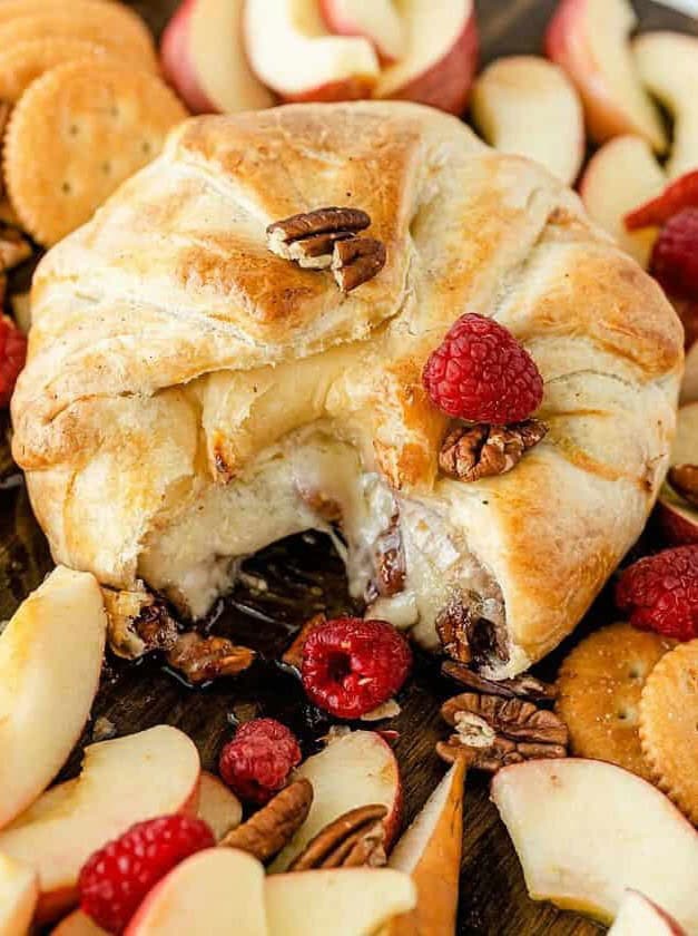 Baked Brie in Puff Pastry