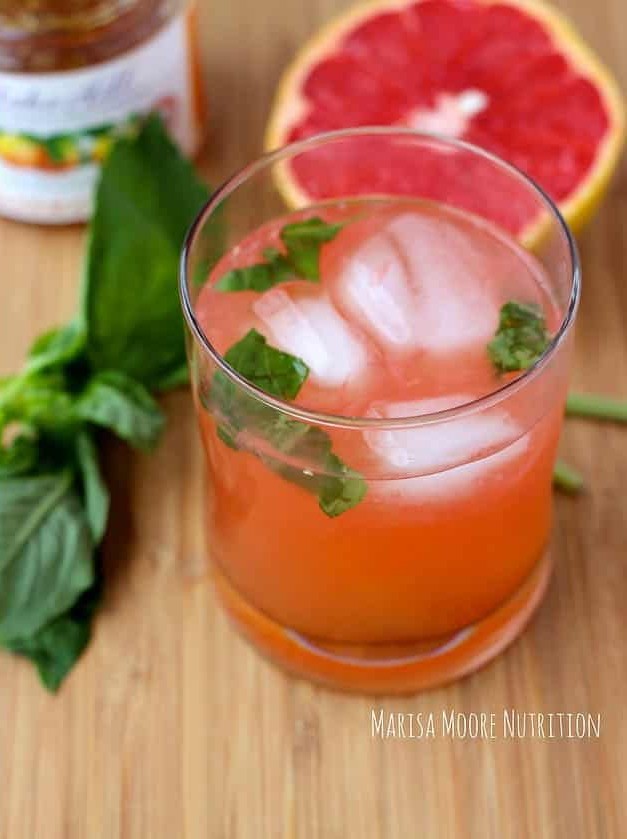 Grapefruit Gin Basil Cocktail