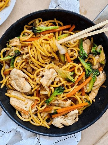 Chicken Noodle Stir Fry