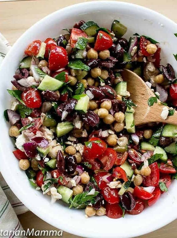 Mediterranean Chickpea Salad