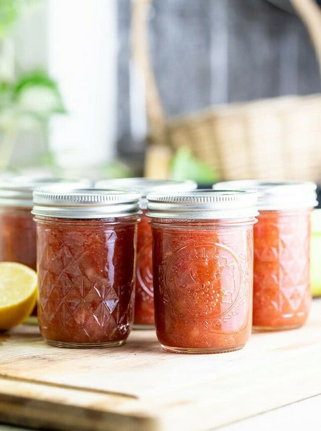 Low Sugar Strawberry Rhubarb Jam