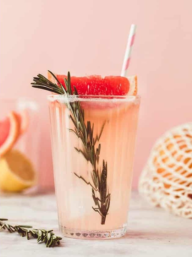 Healthy Grapefruit Lemonade Sparklers