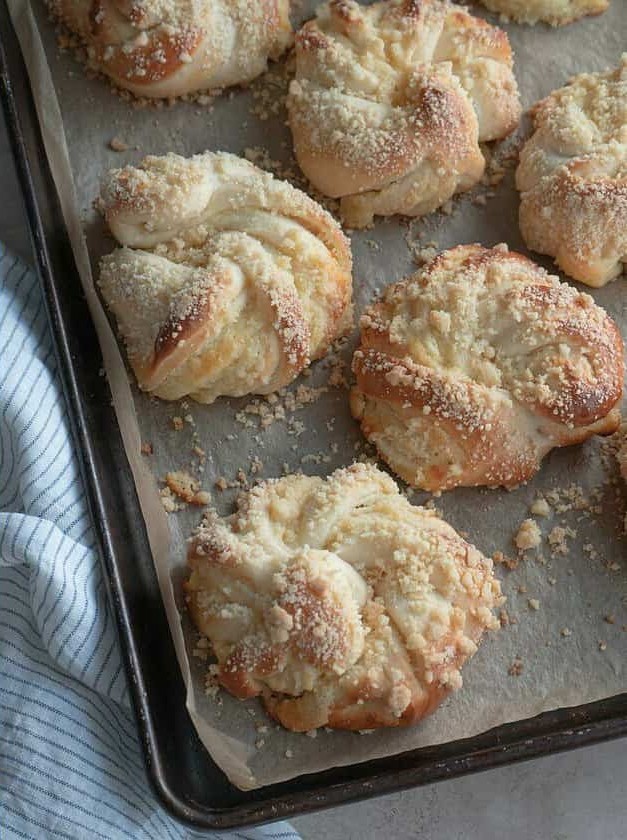 Taiwanese Milk Butter Buns