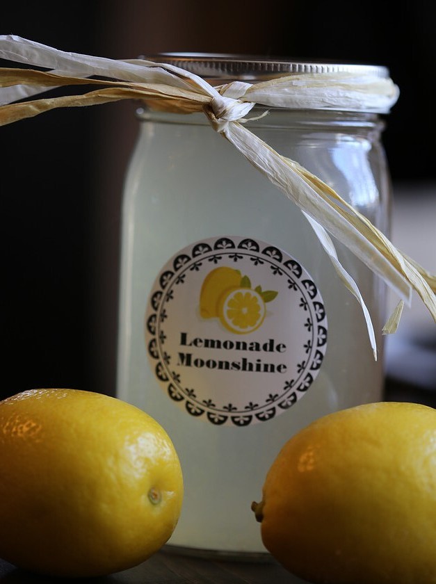 Crockpot Lemonade Moonshine