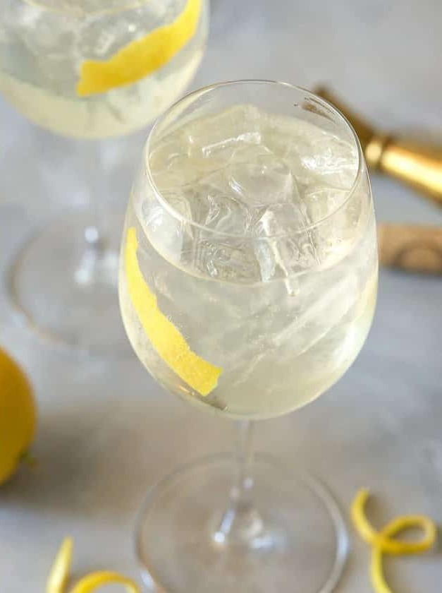 White Wine Spritzers With Elderflower