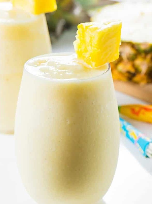 Skinny Piña Colada Cocktail