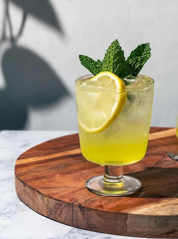 Limoncello Tonic Cocktail