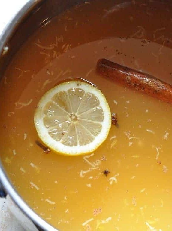 Fruity Spiced Holiday Wassail