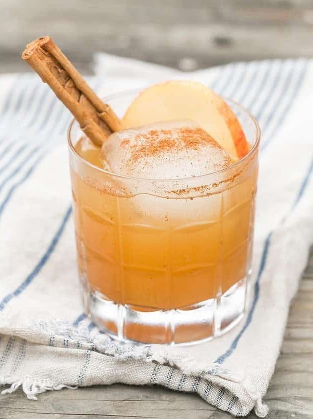 Apples and Tequila Cocktail