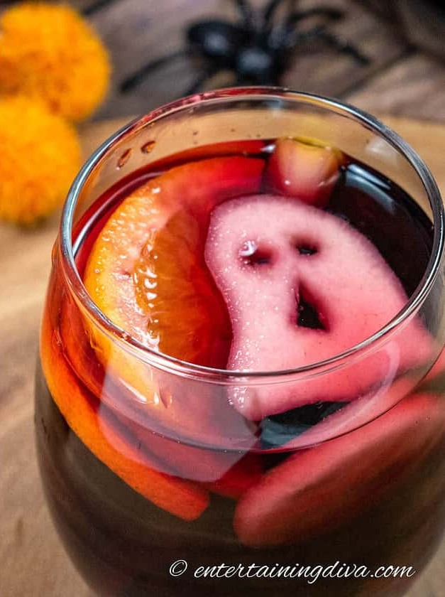 Spooky Blackberry Halloween Sangria With Red Wine