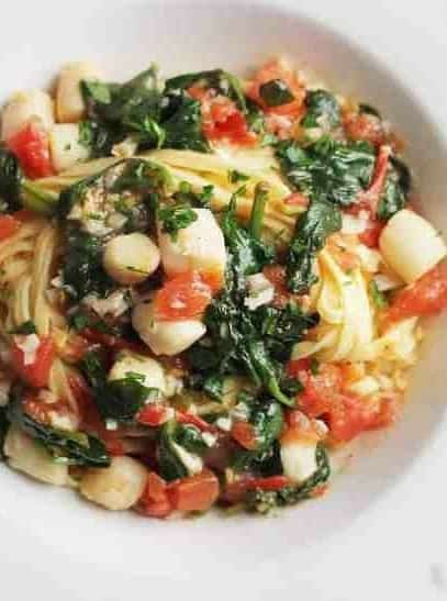 Dairy Free Linguine with Bay Scallops and Spinach