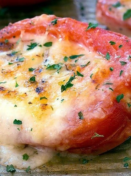 Grilled Tomatoes with Cheese