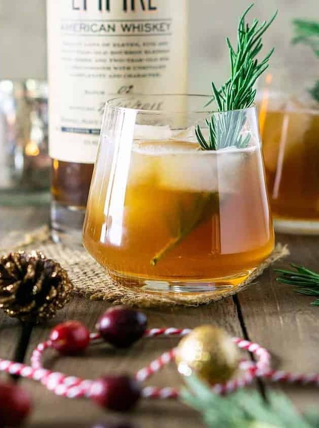 Chai-Cranberry Bourbon Smash