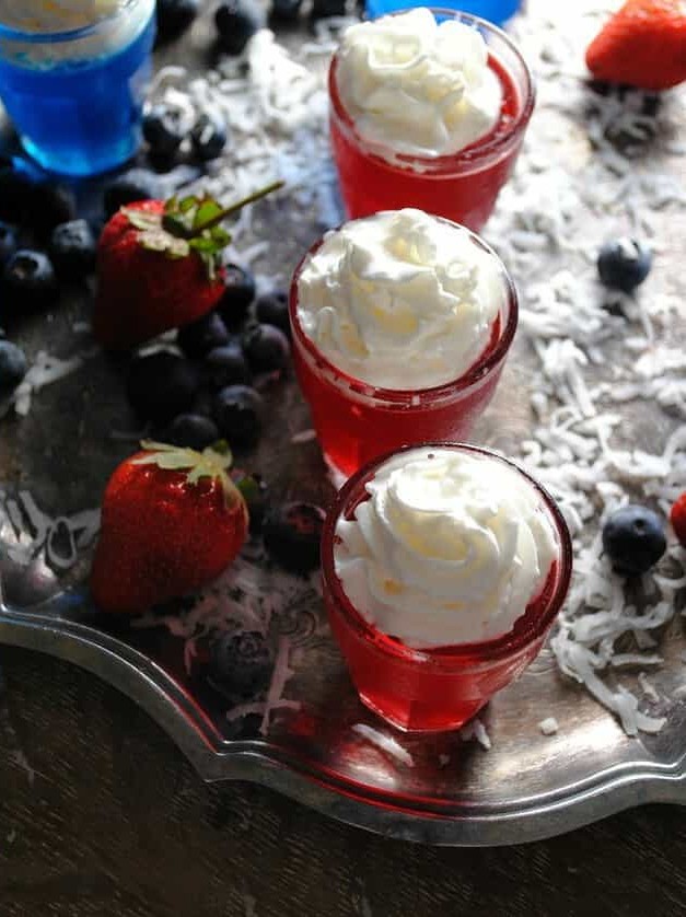 Patriotic Moscato Gelatin Shots