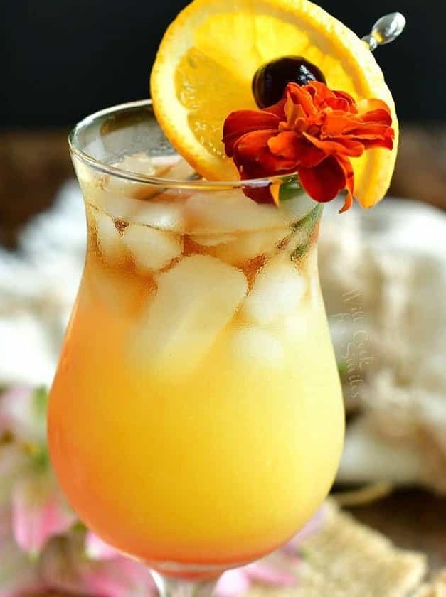 Bahama Mama Cocktail