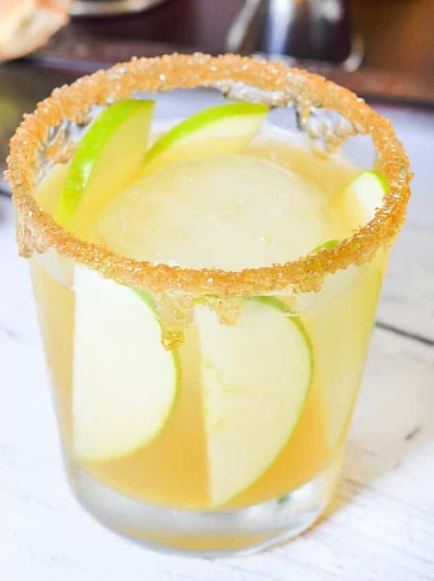 Apple Whiskey Cocktail