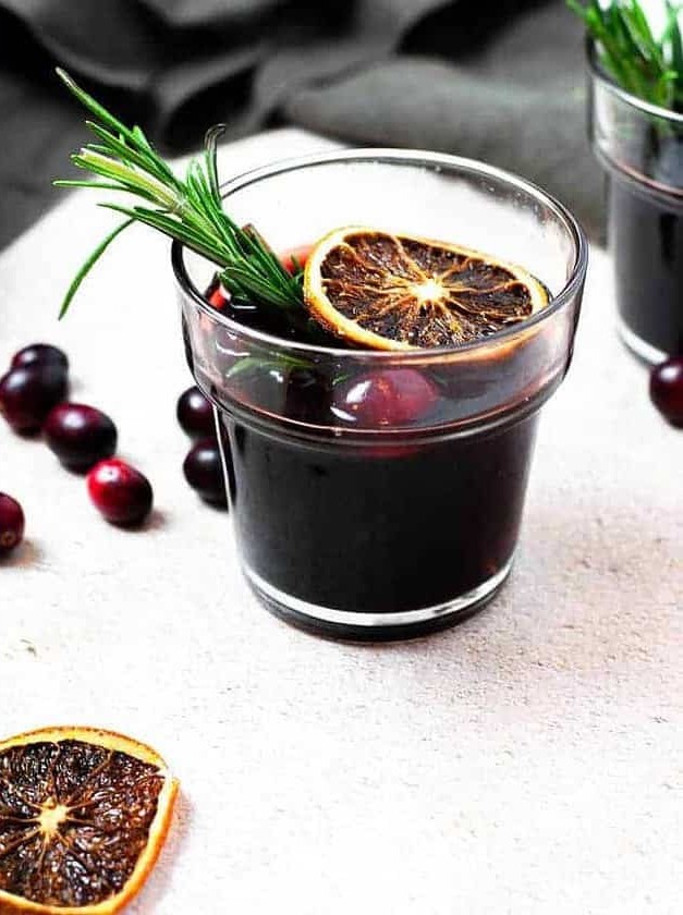 Winter Cranberry Mulled Wine