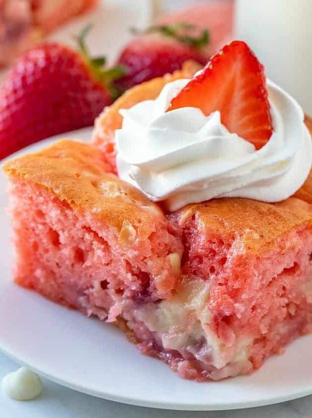 Strawberry Earthquake Cake