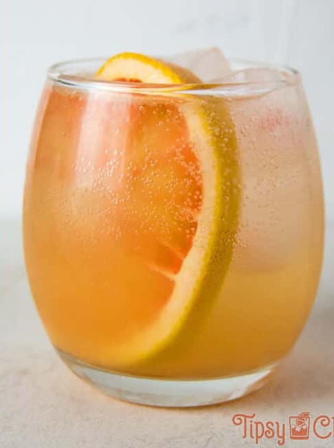 Wintery White Wine Spritzer