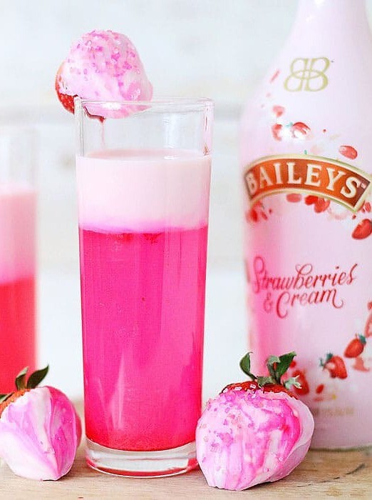 Strawberries and Cream Cocktail