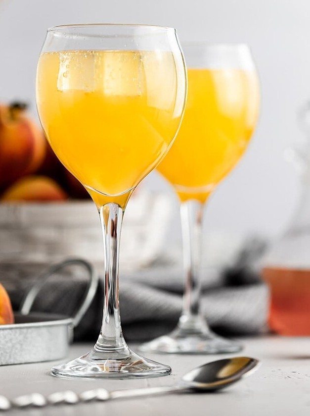 Peach Gin Cocktail