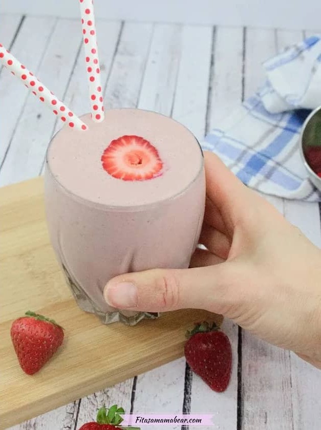 Dairy-Free Strawberry Smoothie