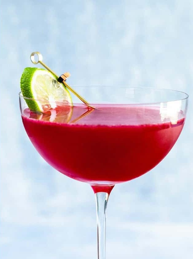 Rum and Cranberry Juice Cocktail