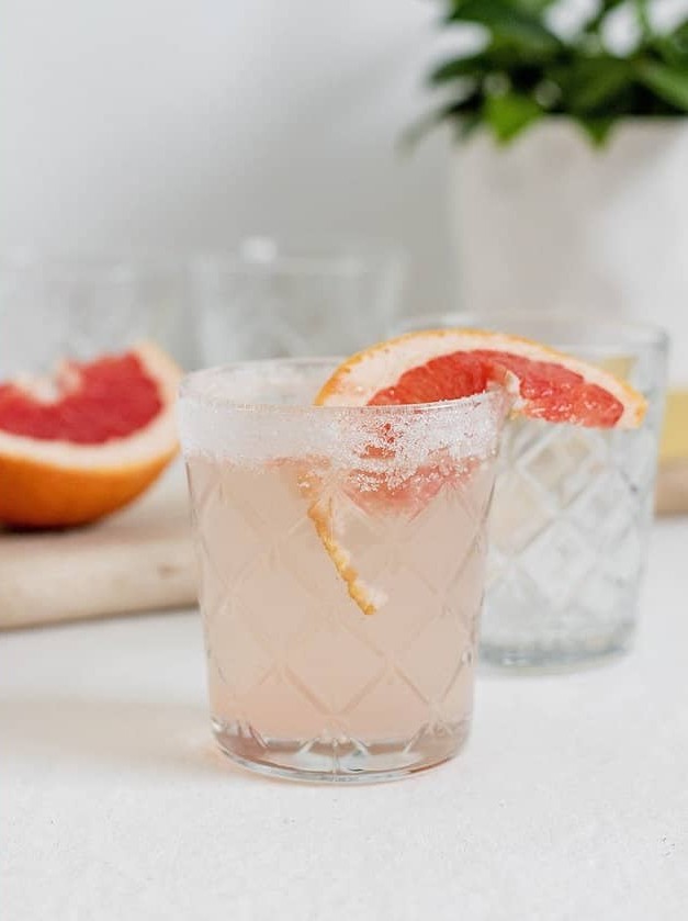 Grapefruit & Rum Cocktail