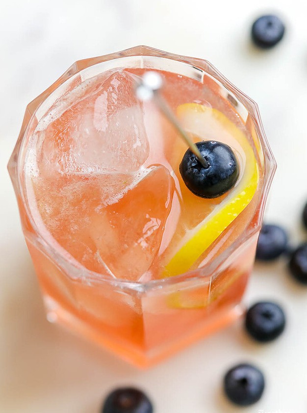 Blueberry Whiskey Cocktail